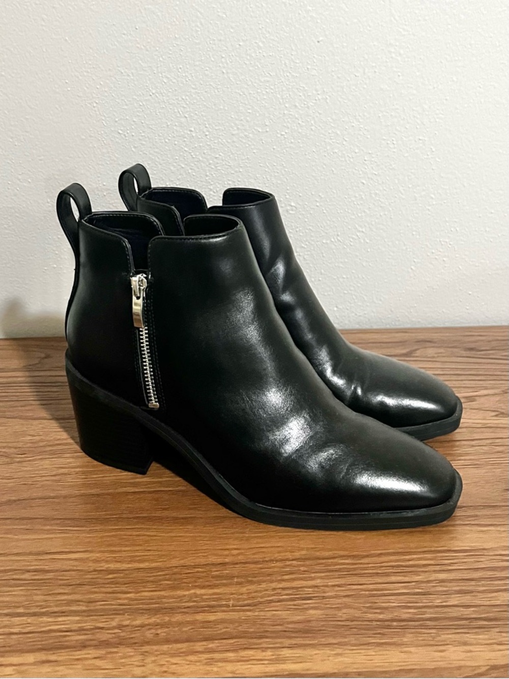 Women’s Steve Madden Ankle Bootie, Size 9